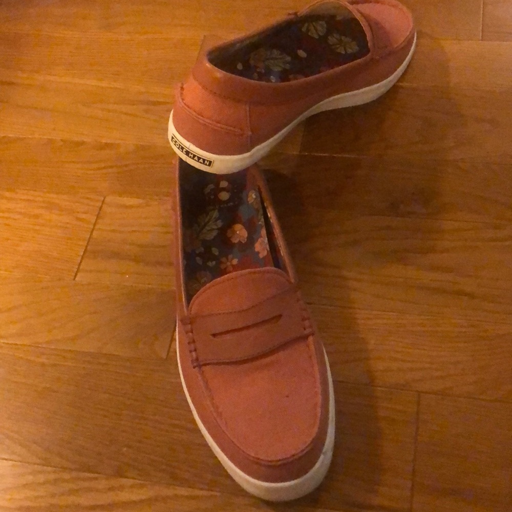 Cole Haan size 10.5 loafer